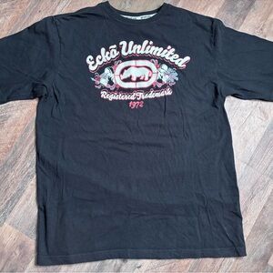 Ecko Unlimited Men's Black and Red Graphic Tee